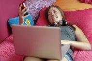 Подростки выбирают личное общение, а не социальные сети